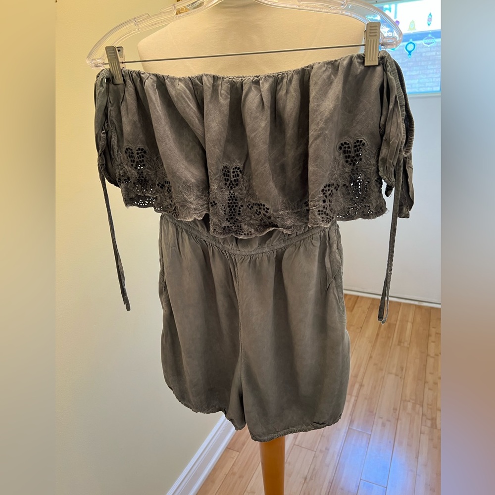 Blue/Grey Silky Romper - Picture 2 of 11